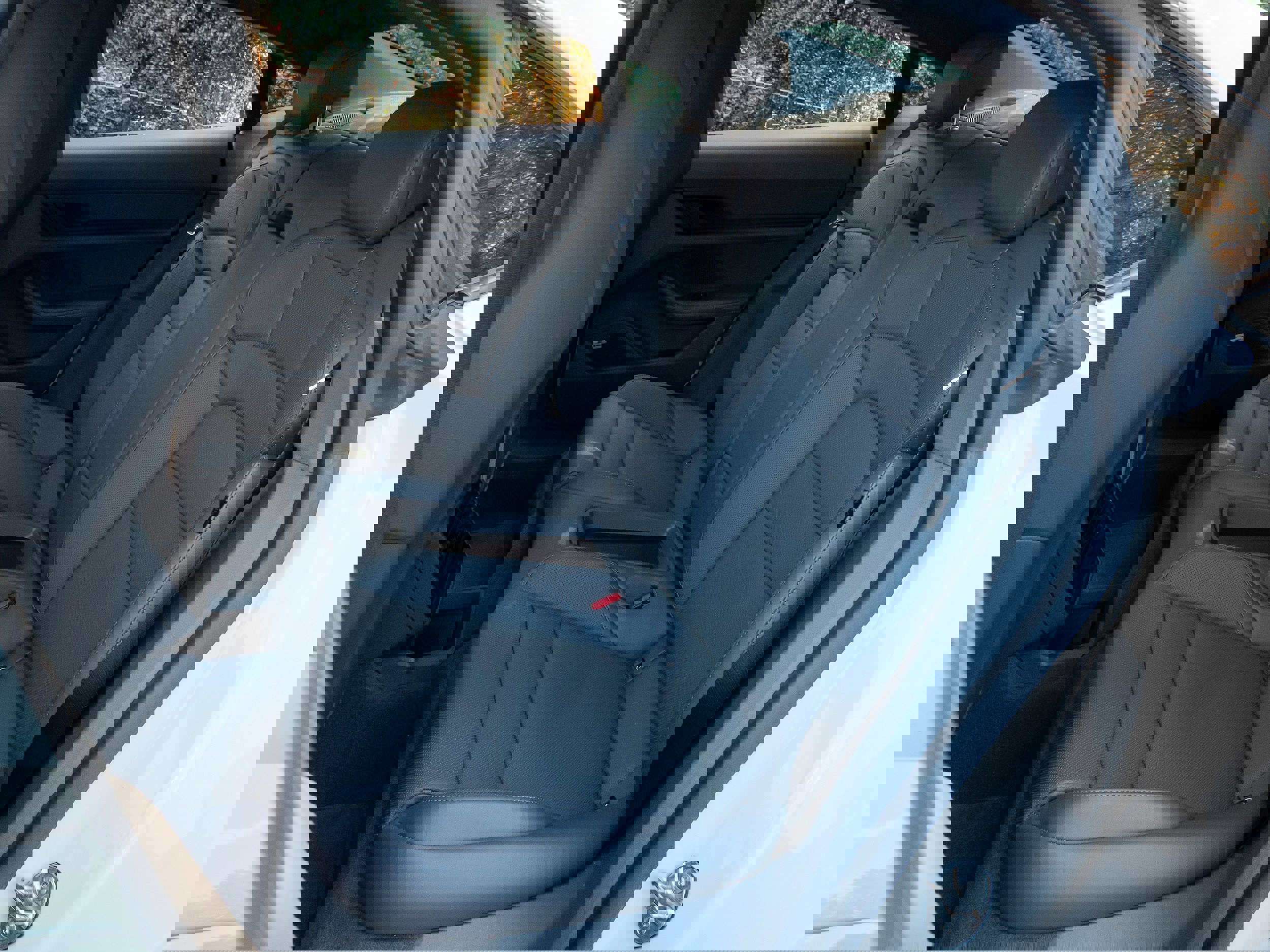 Used 2022 Porsche Taycan image 36