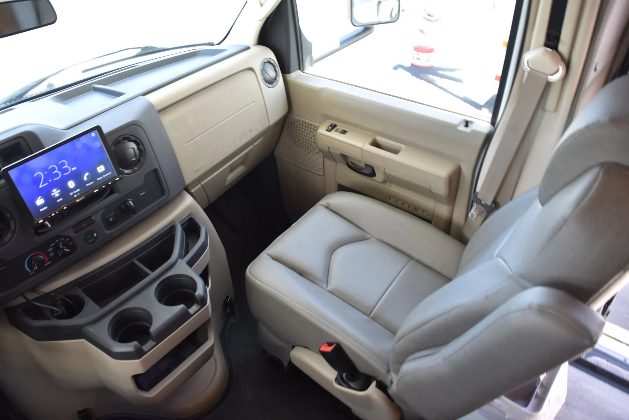 Used 2021 Ford E-450 and Econoline 450 Super Duty w/ Motorhome Prep Package RWD image 39