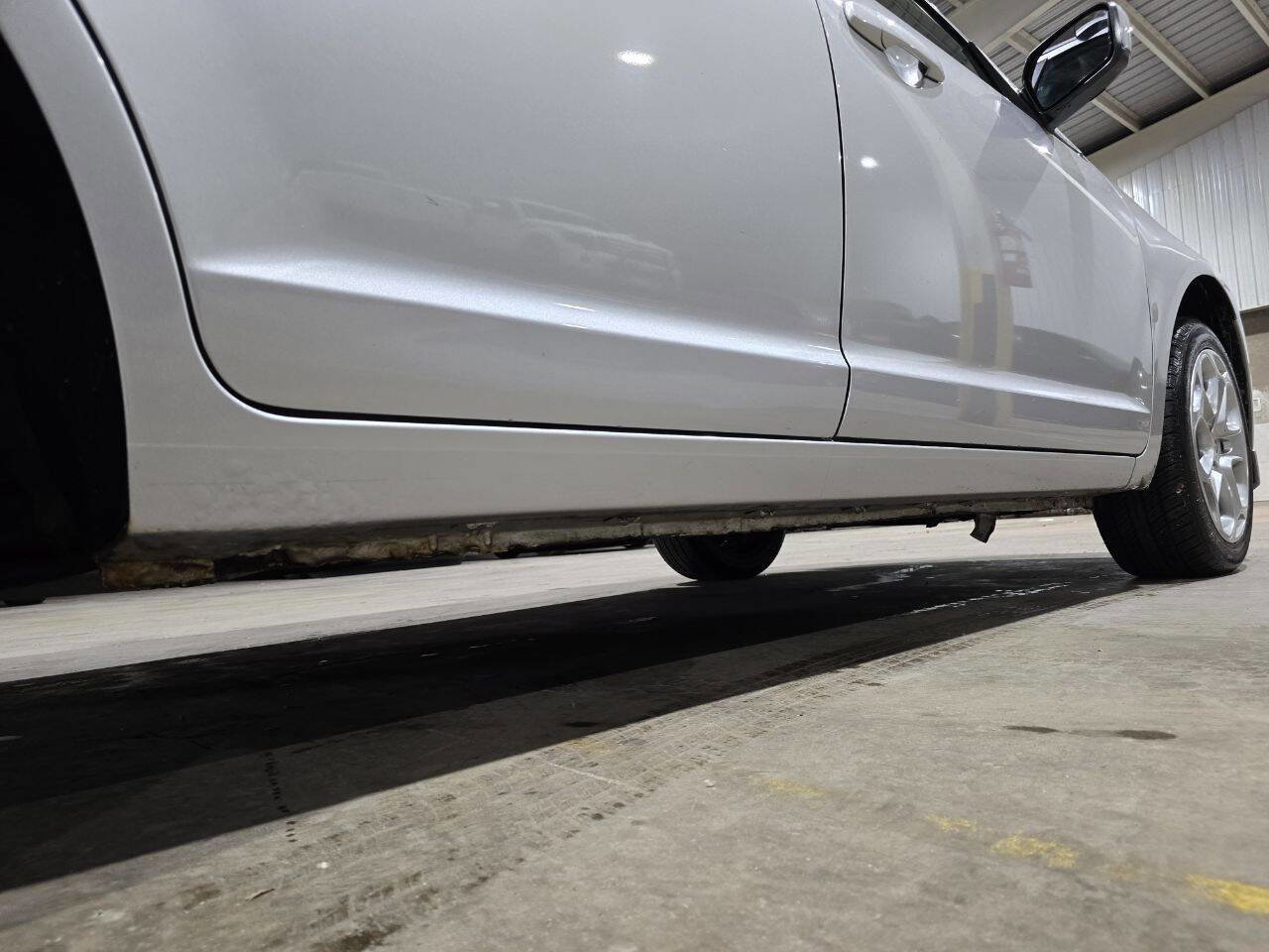 Used 2011 Ford Fusion SE w/ 202A Rapid Spec Order Code image 24