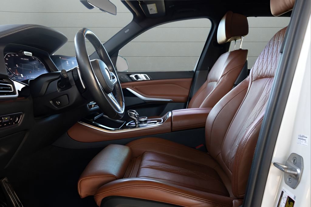 Used 2022 BMW X5 M50i w/ Executive Package AWD/4WD image 40