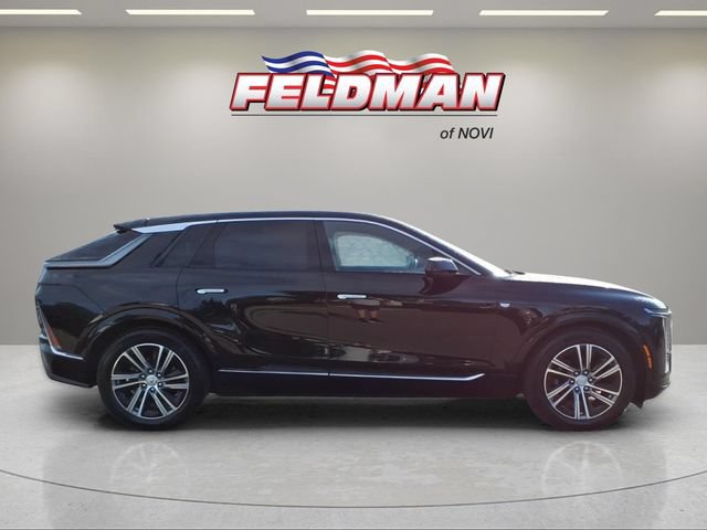 Used 2024 Cadillac Lyriq Luxury AWD/4WD image 7