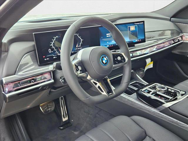 New 2025 BMW i7 eDrive50 w/ M Sport Package image 3