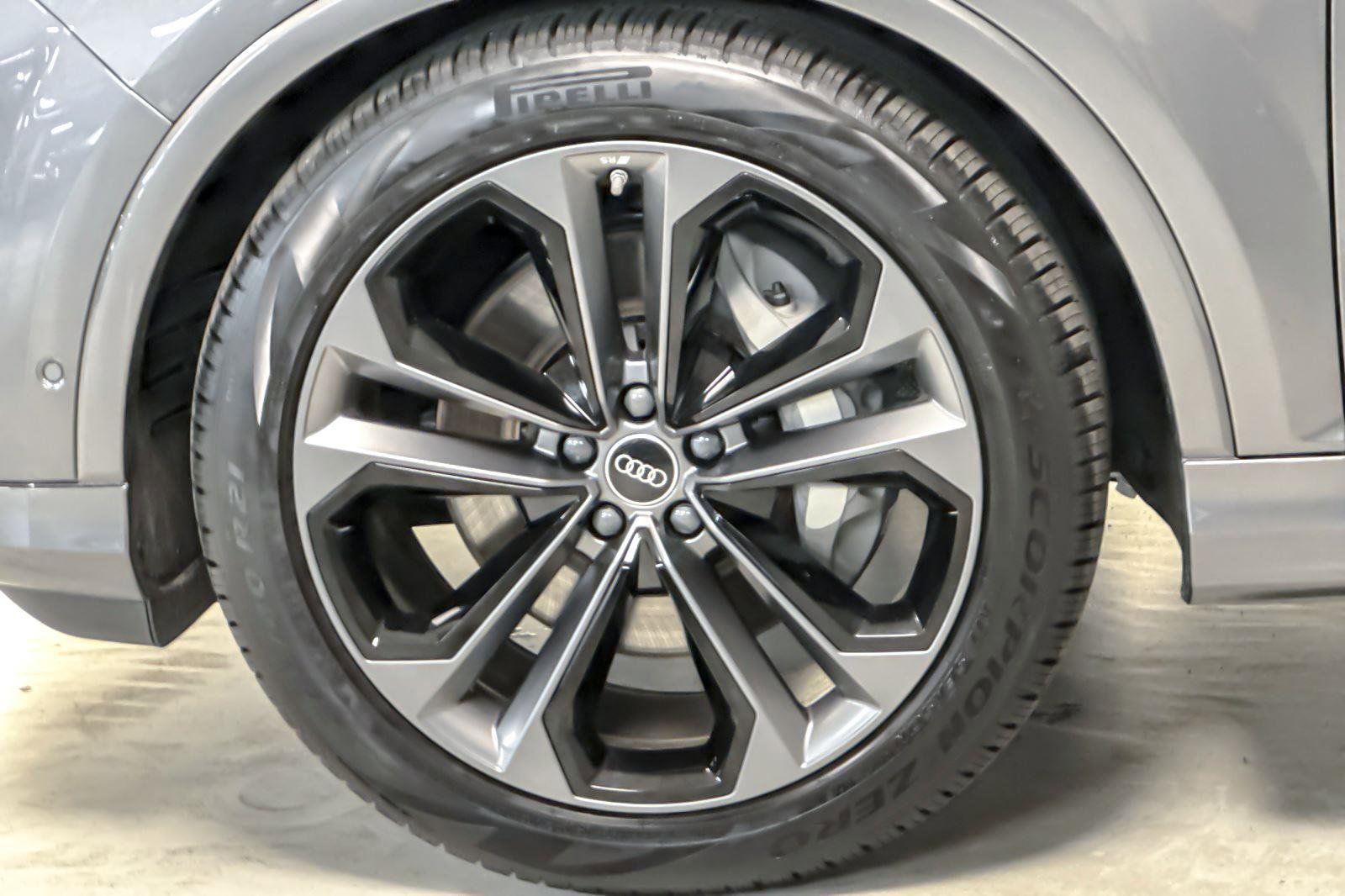 New 2026 Audi Q7 Premium Plus image 25