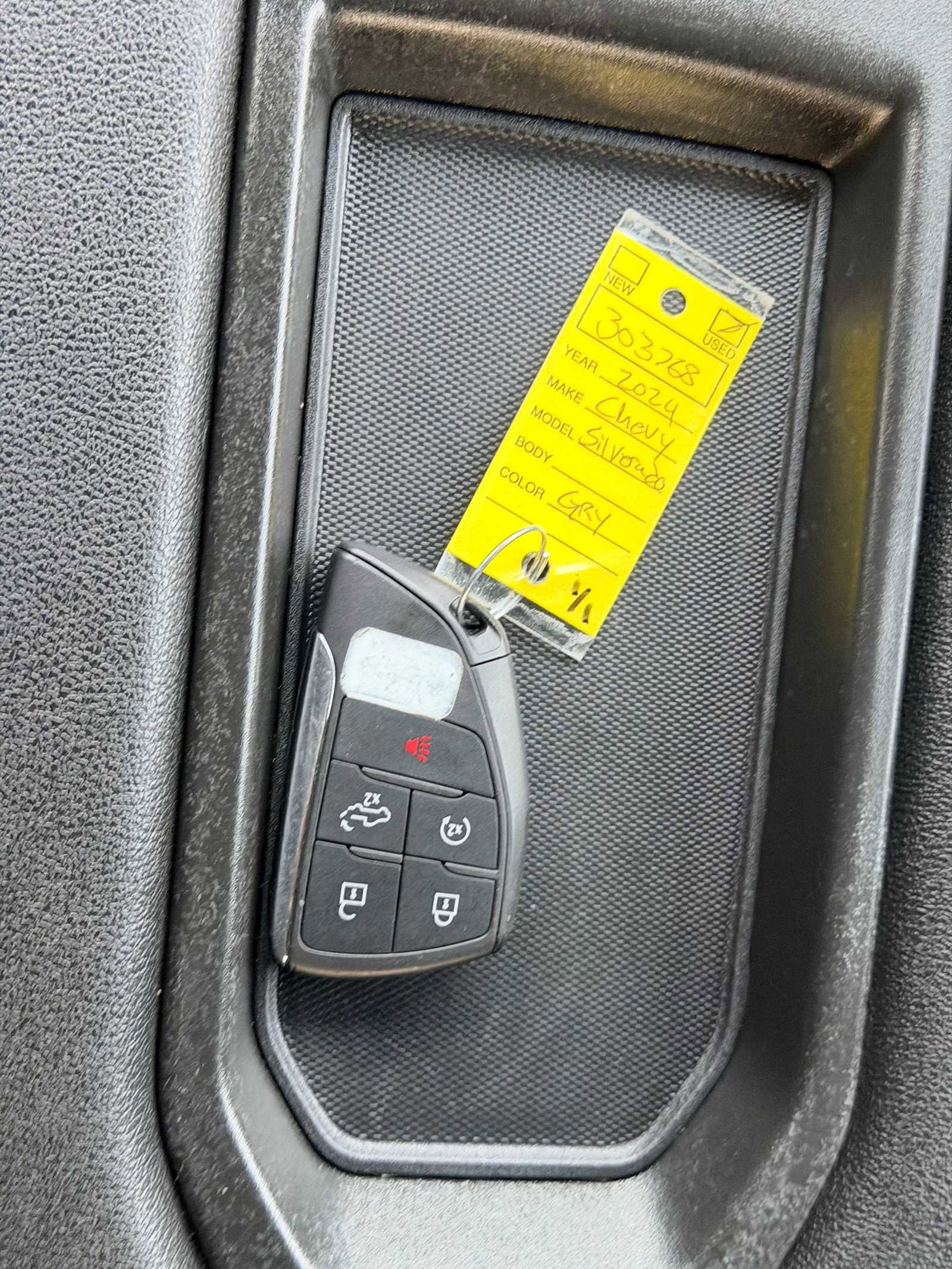 Used 2024 Chevrolet Silverado 1500 LT image 34