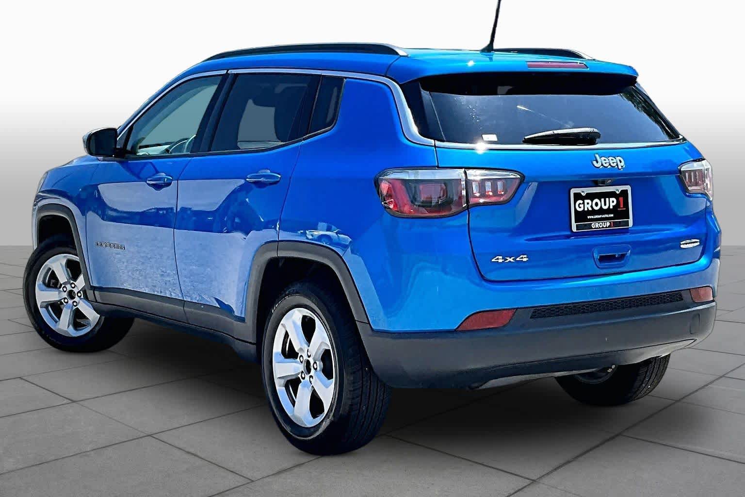 Used 2018 Jeep Compass Latitude AWD/4WD image 12