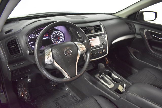 Used 2018 Nissan Altima 2.5 S FWD image 11