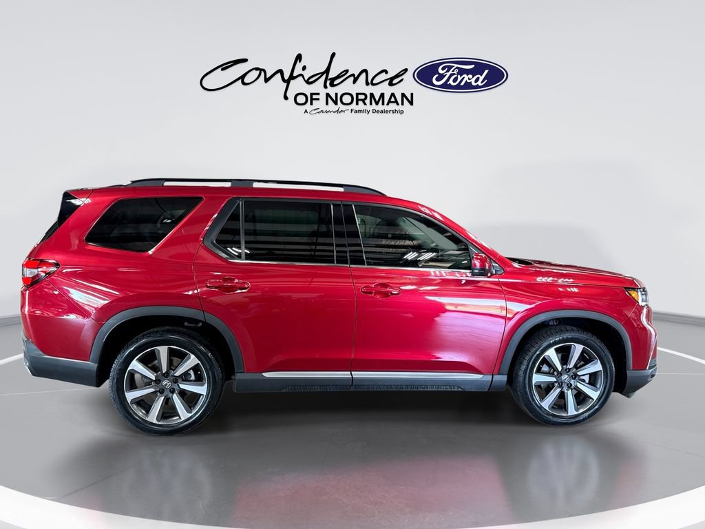 Used 2023 Honda Pilot Touring image 10