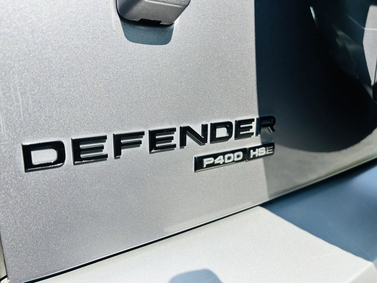 Used 2020 Land Rover Defender 110 HSE image 27