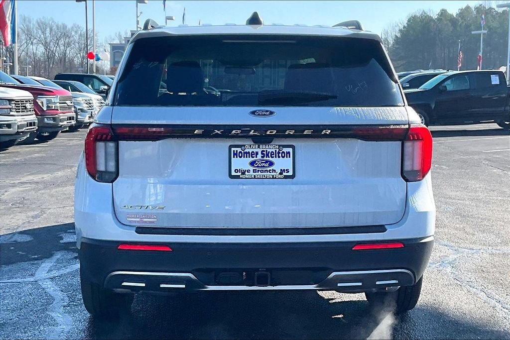New 2026 Ford Explorer Active w/ Active Comfort Package RWD image 4