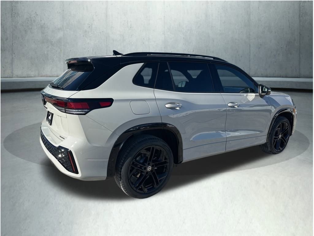 New 2026 Volkswagen Tiguan SE R-Line image 5