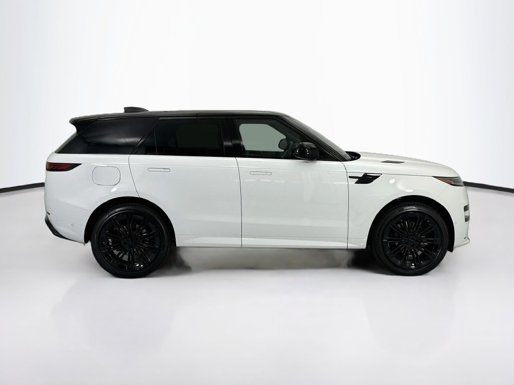 New 2026 Land Rover Range Rover Sport Dynamic SE AWD/4WD image 4