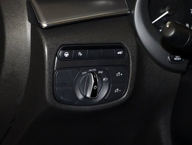 Used 2024 INFINITI QX50 Luxe image 25