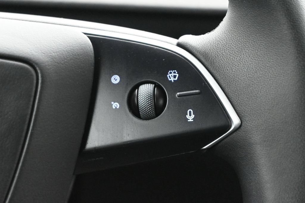 Used 2024 Tesla Model 3 Standard Range RWD image 7