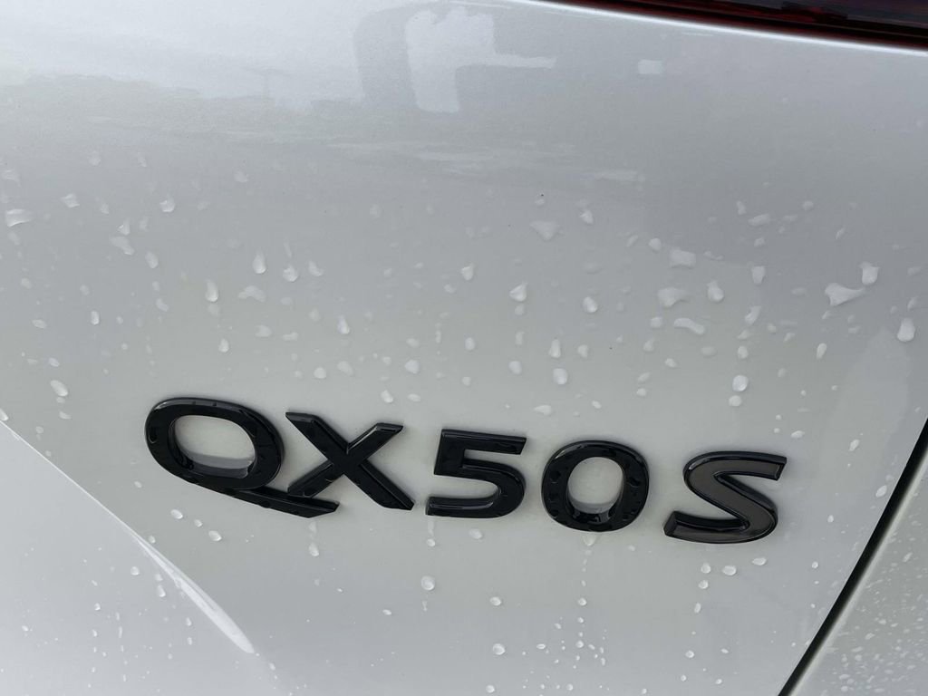 Used 2024 INFINITI QX50 Sport image 8