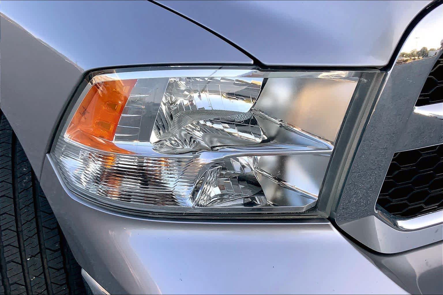 Used 2021 RAM 1500 Classic SLT RWD image 25