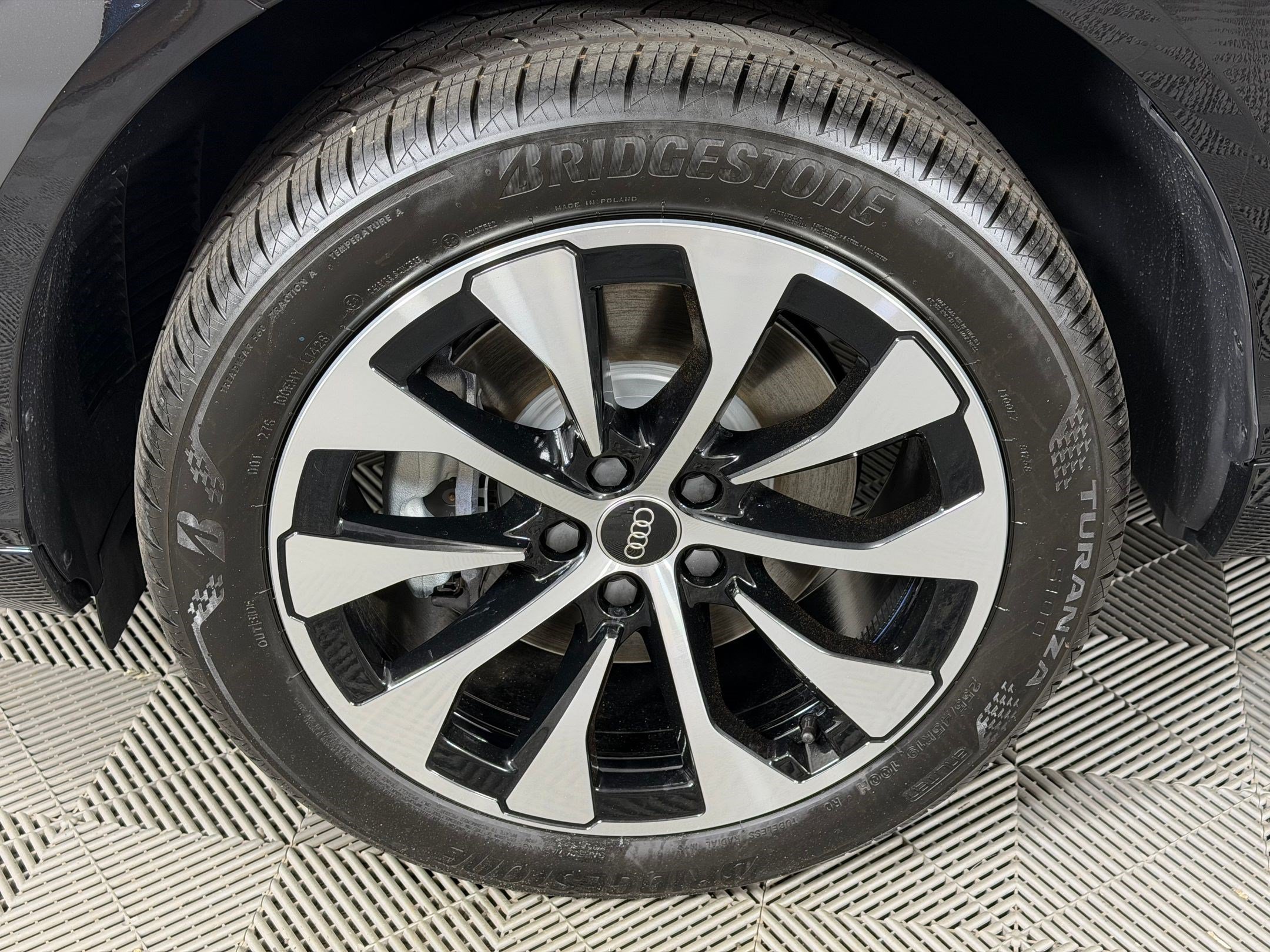 New 2026 Audi Q3 quattro 2.0T AWD/4WD image 13