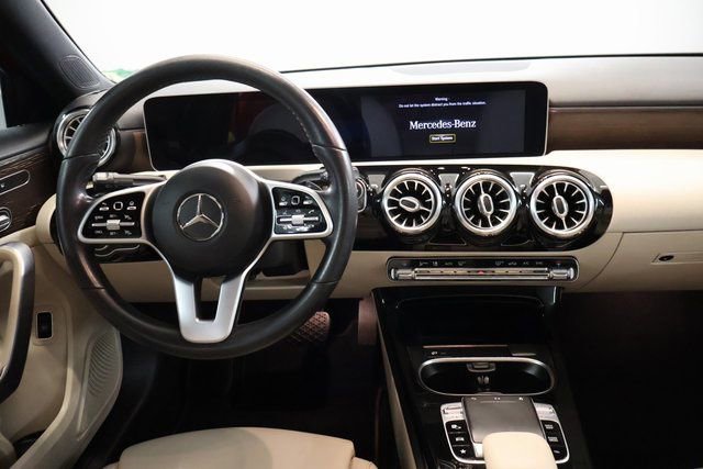 Used 2019 Mercedes-Benz A 220 image 12