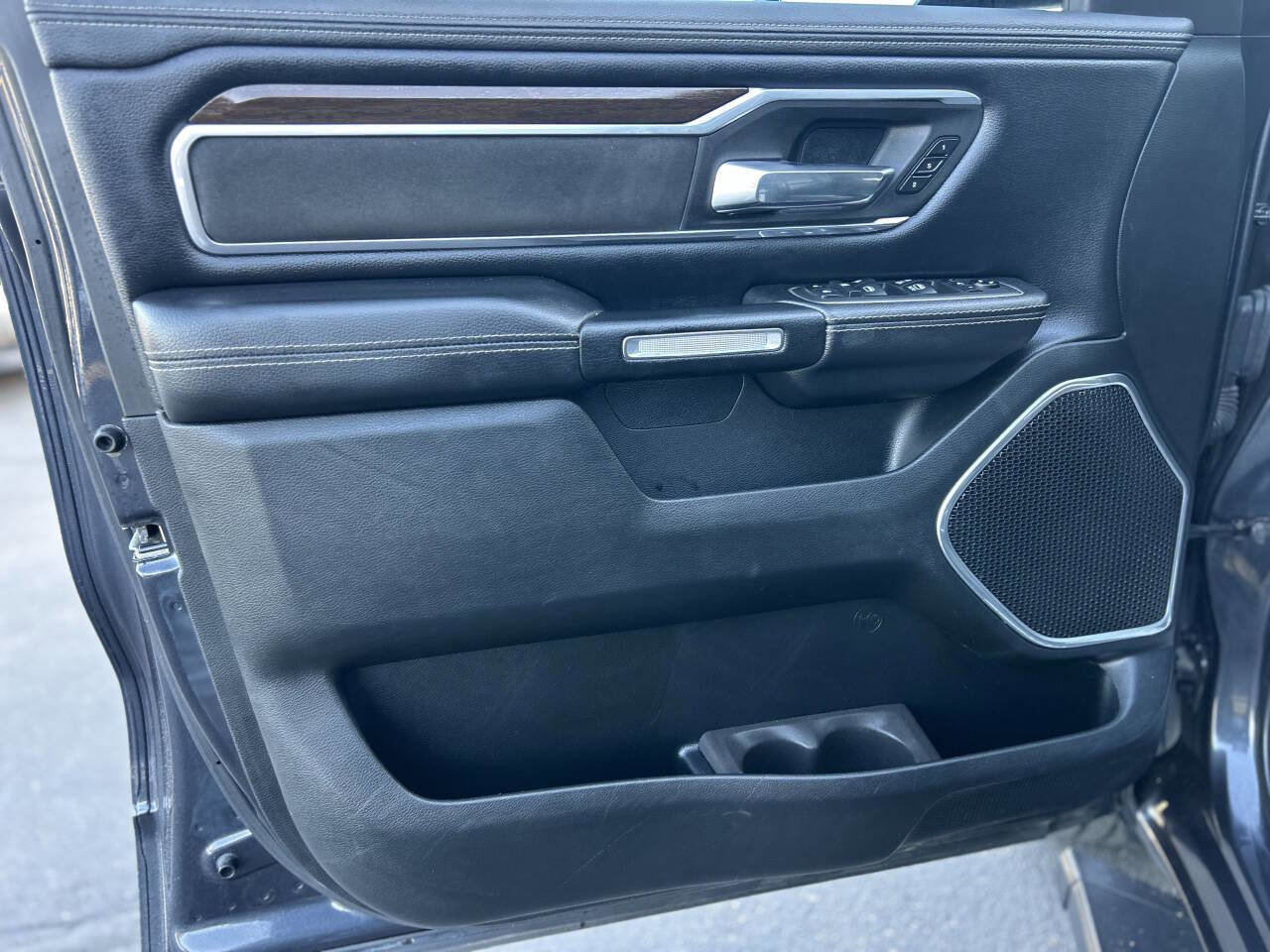 Used 2021 RAM 1500 Laramie image 10