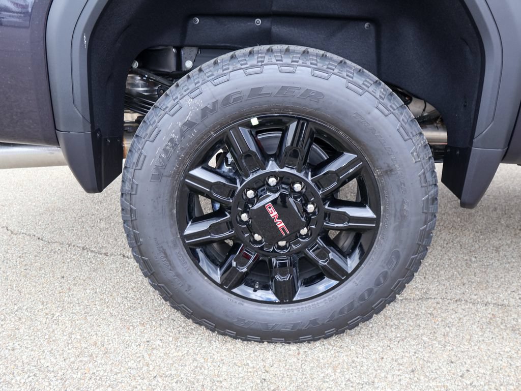 New 2026 GMC Sierra 2500 AT4 w/ AT4 Premium Plus Package AWD/4WD image 37