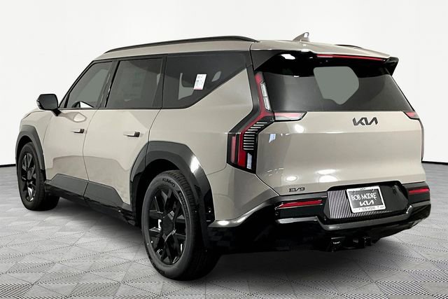 New 2026 Kia EV9 Land w/ Nightfall Edition Package image 4