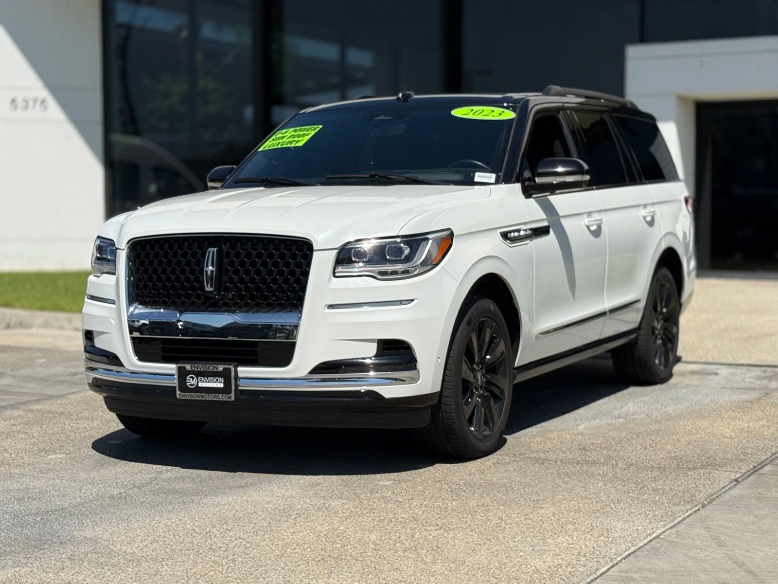 Used 2023 Lincoln Navigator Black Label image 2