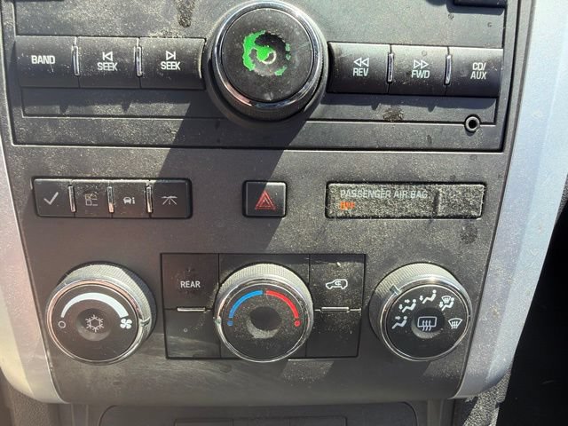 Used 2010 Chevrolet Traverse LT FWD image 24