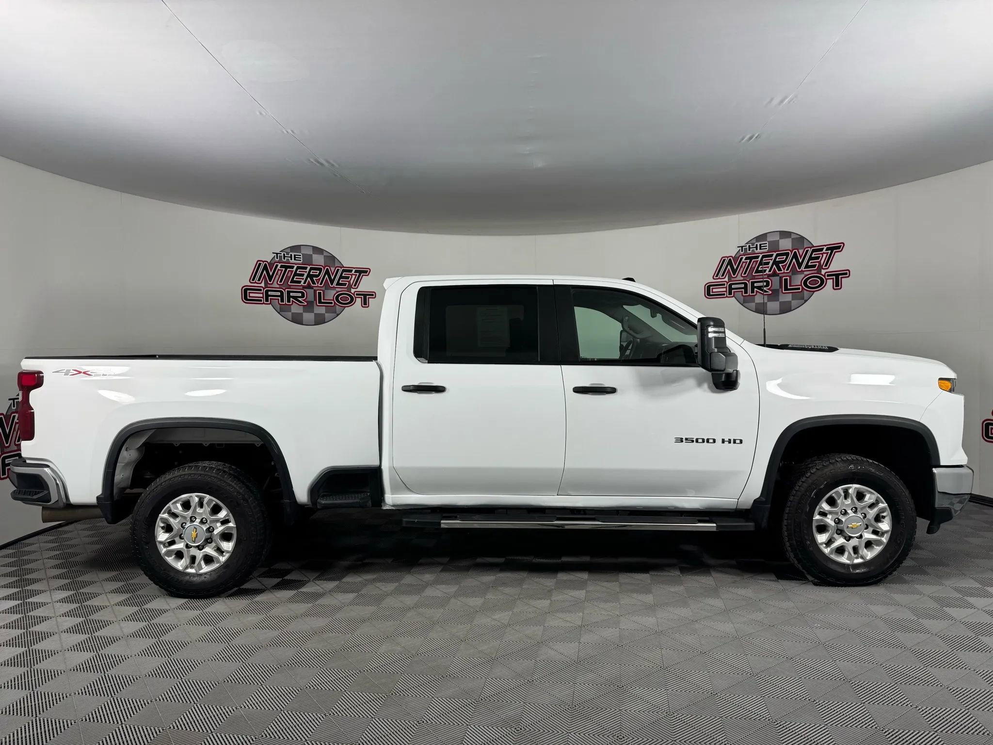 Used 2024 Chevrolet Silverado 3500 W/T w/ WT Convenience Package image 8