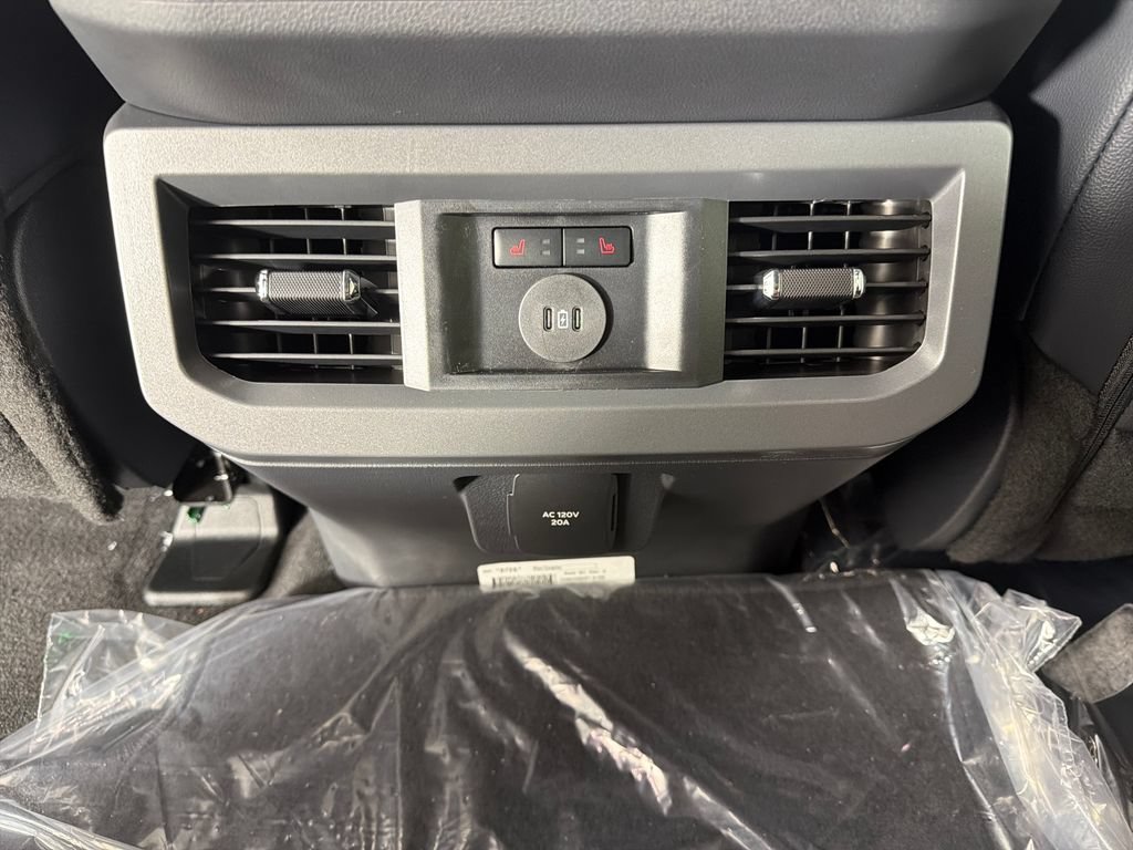 New 2026 Ford F350 Lariat w/ Tremor Off-Road Package AWD/4WD image 18