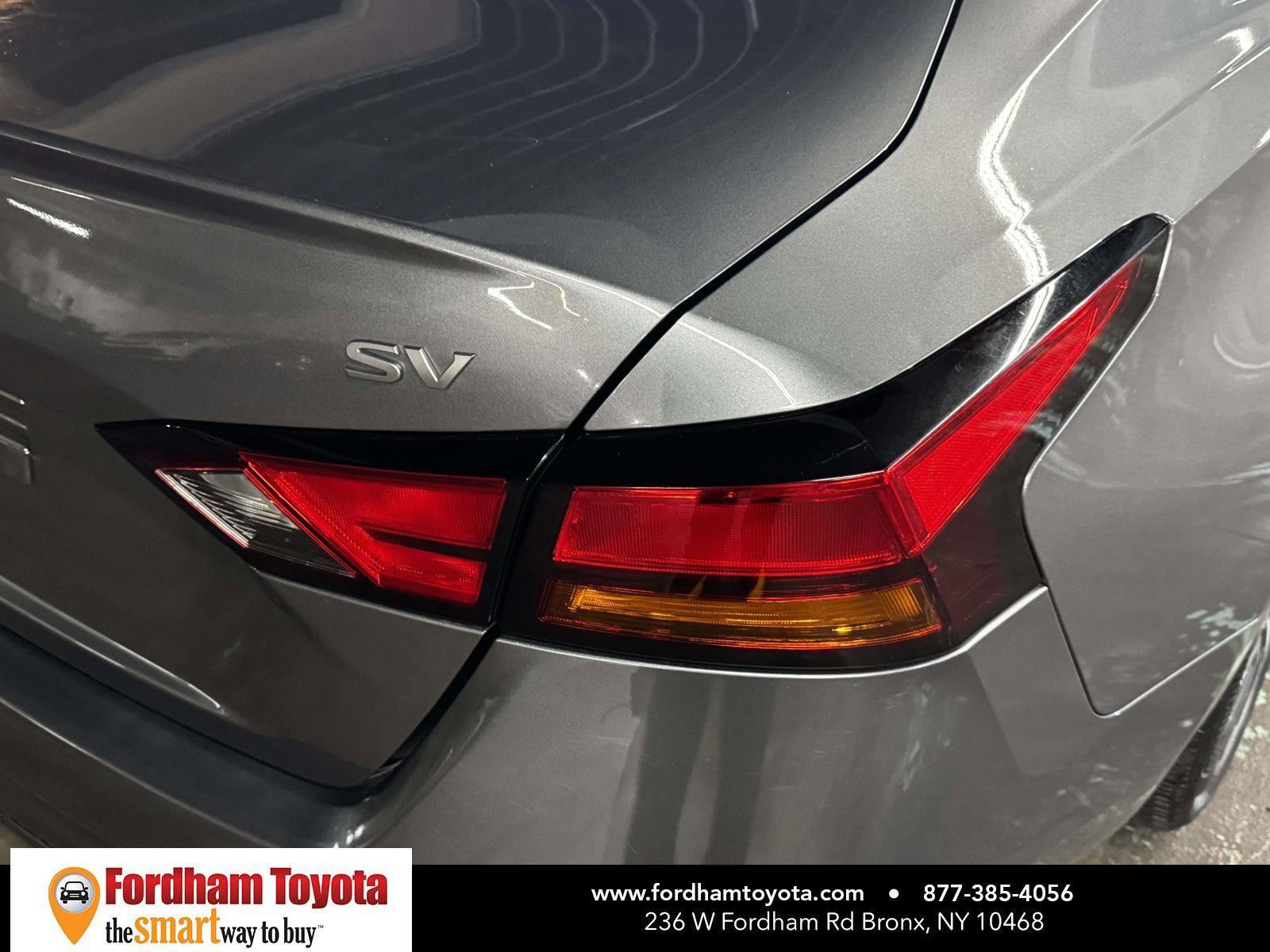 Used 2024 Nissan Altima 2.5 SV FWD image 10