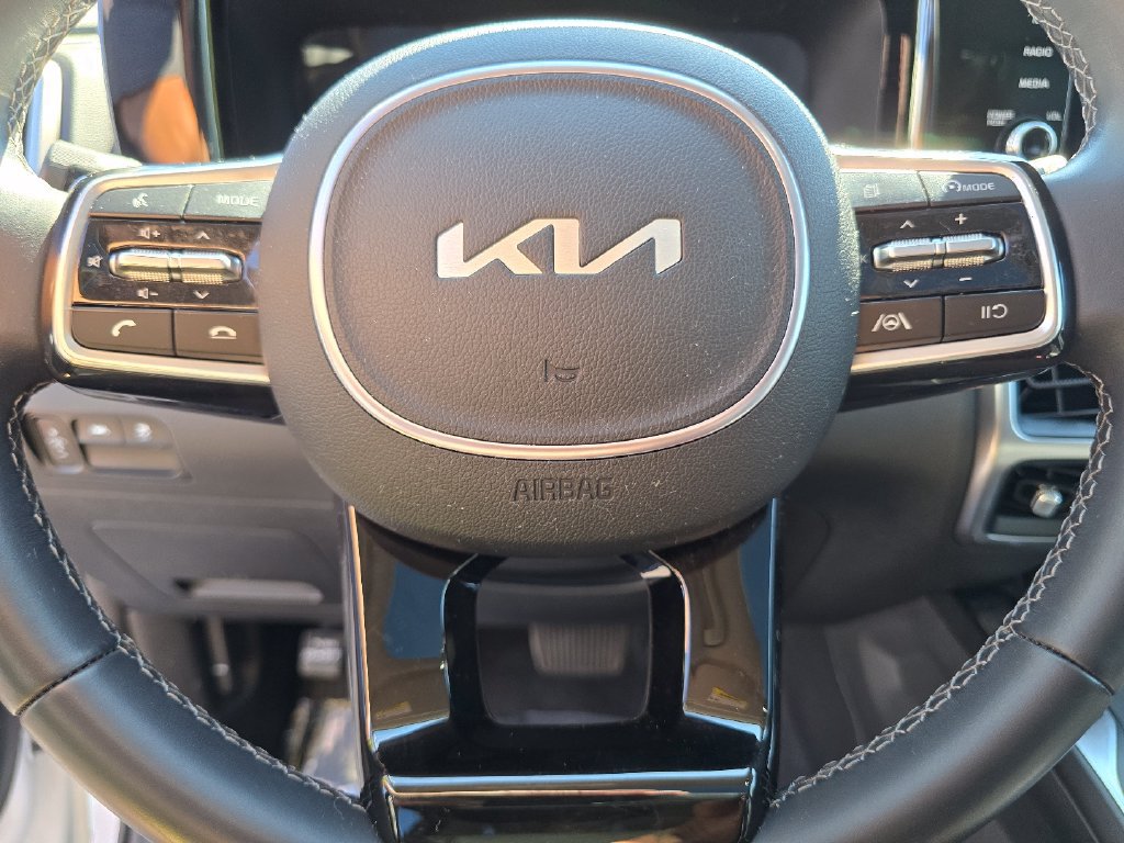 Used 2023 Kia Sorento S w/ Panoramic Sunroof Package AWD/4WD image 33