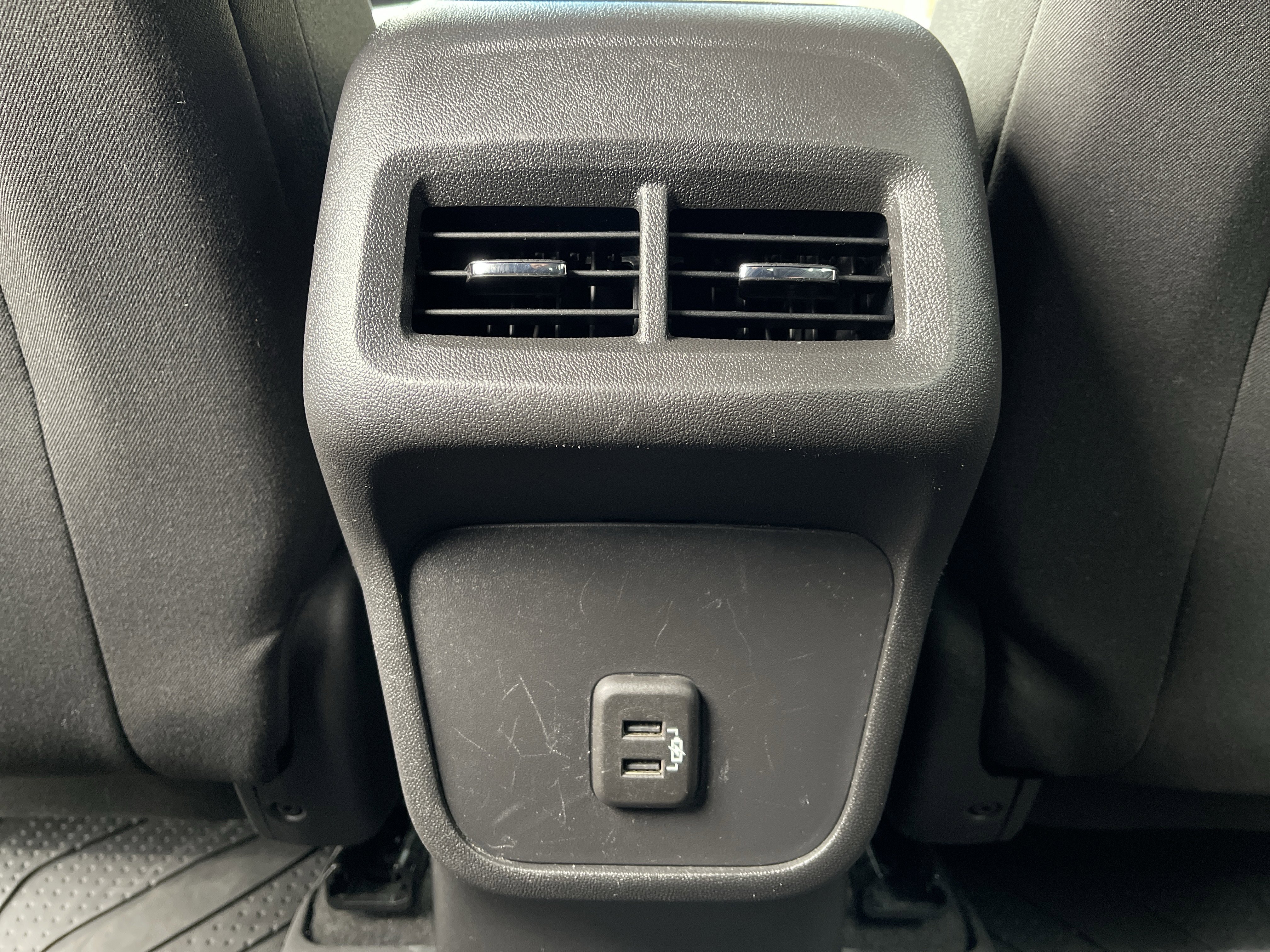 Used 2022 Chevrolet Equinox LT image 38