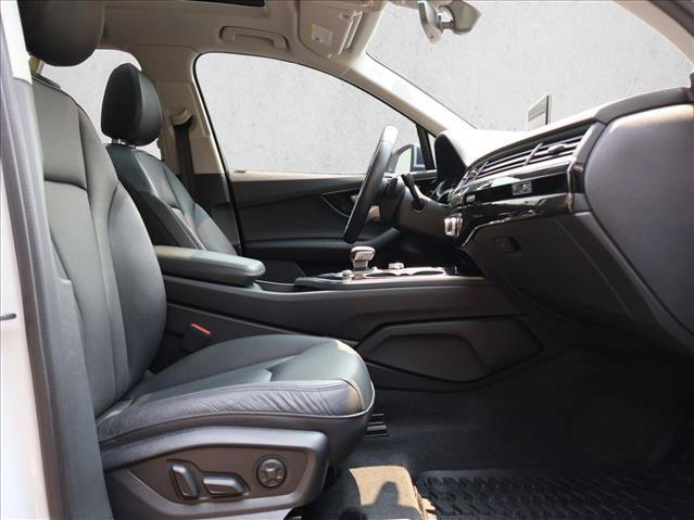 Used 2019 Audi Q7 3.0T Prestige w/ Prestige Package AWD/4WD image 27