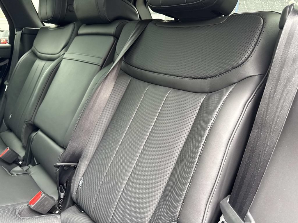 New 2026 Land Rover Range Rover SE AWD/4WD image 14