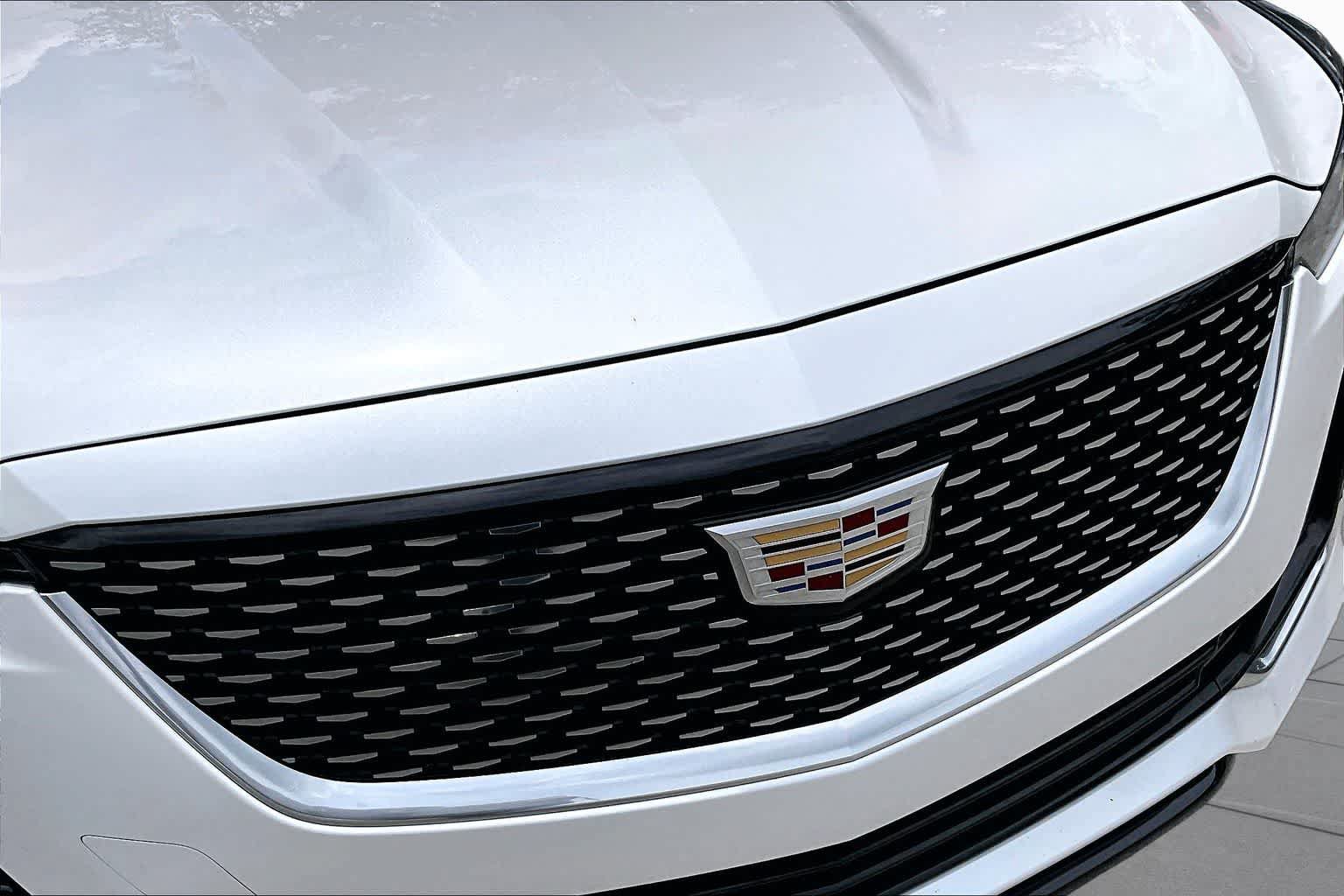 Used 2023 Cadillac CT5 Luxury w/ Cold Weather Package RWD image 30