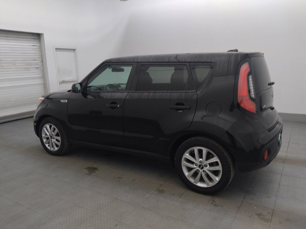 Used 2019 Kia Soul + FWD image 3