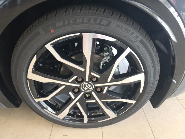 New 2026 Toyota Prius XSE Premium image 6