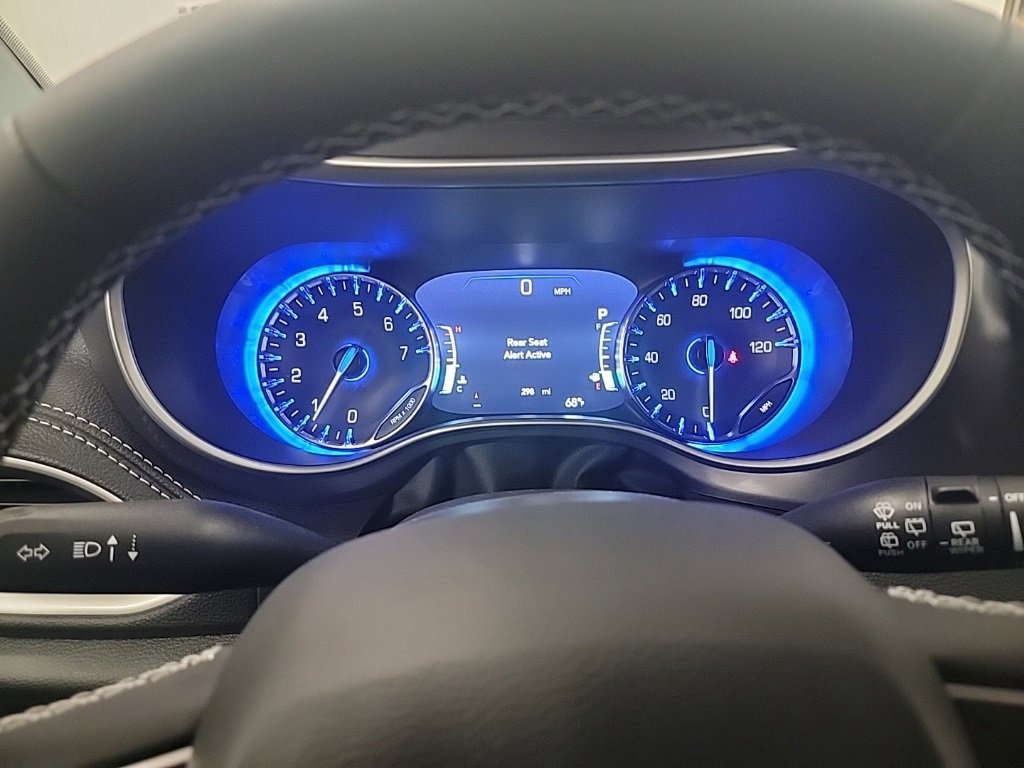 New 2025 Chrysler Pacifica Select image 17