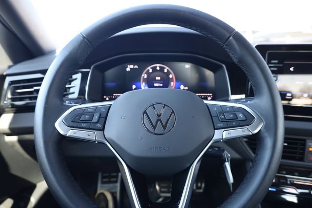 Used 2025 Volkswagen Jetta Sport image 14