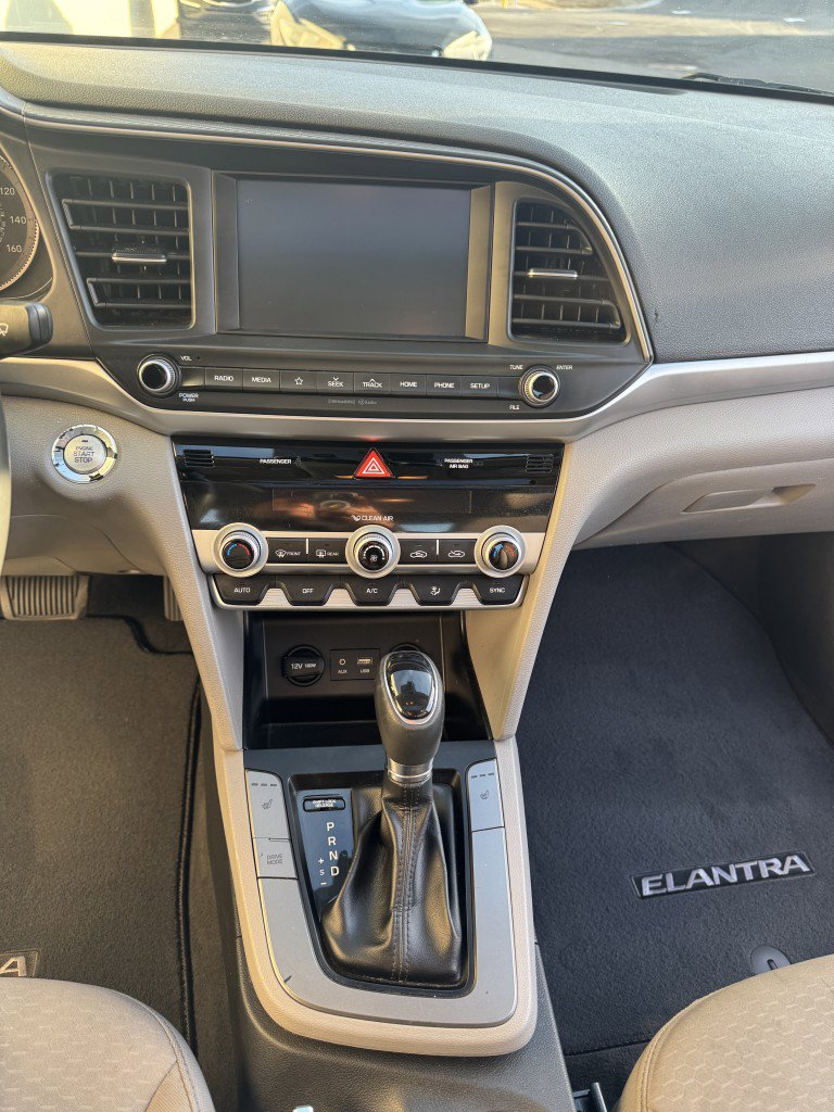 Used 2020 Hyundai Elantra Value Edition FWD image 5