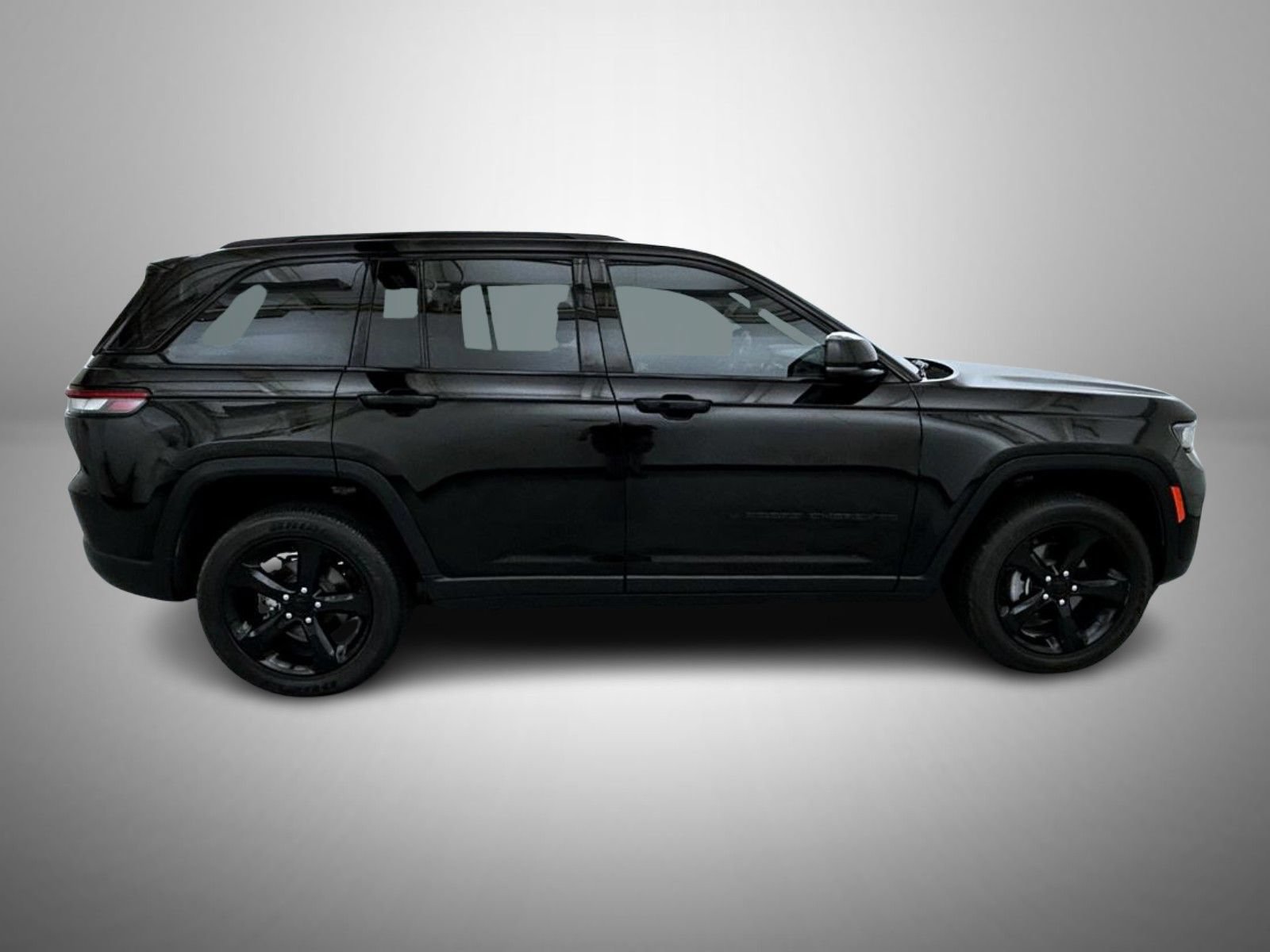 Certified 2023 Jeep Grand Cherokee Altitude AWD/4WD image 4