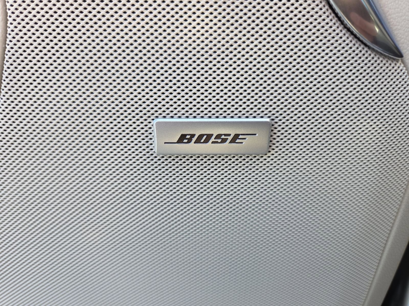 New 2026 GMC Yukon XL Denali w/ Denali Reserve Package image 17