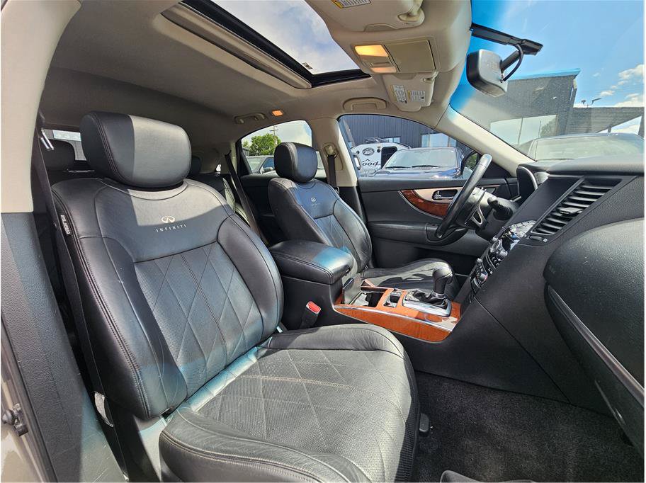 Used 2009 INFINITI FX50 AWD image 4
