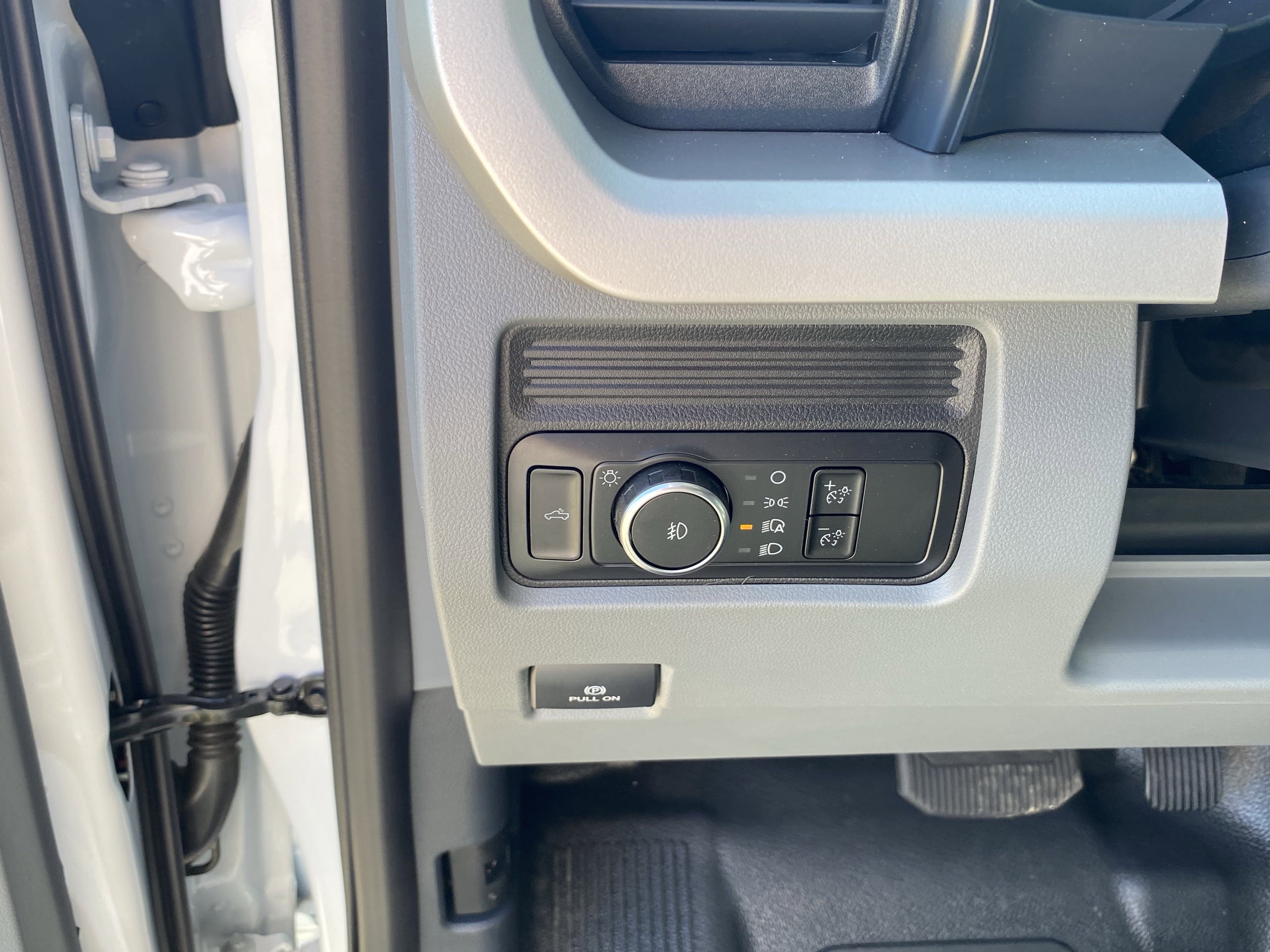 New 2025 Ford F350 XL w/ XL Chrome Package image 19