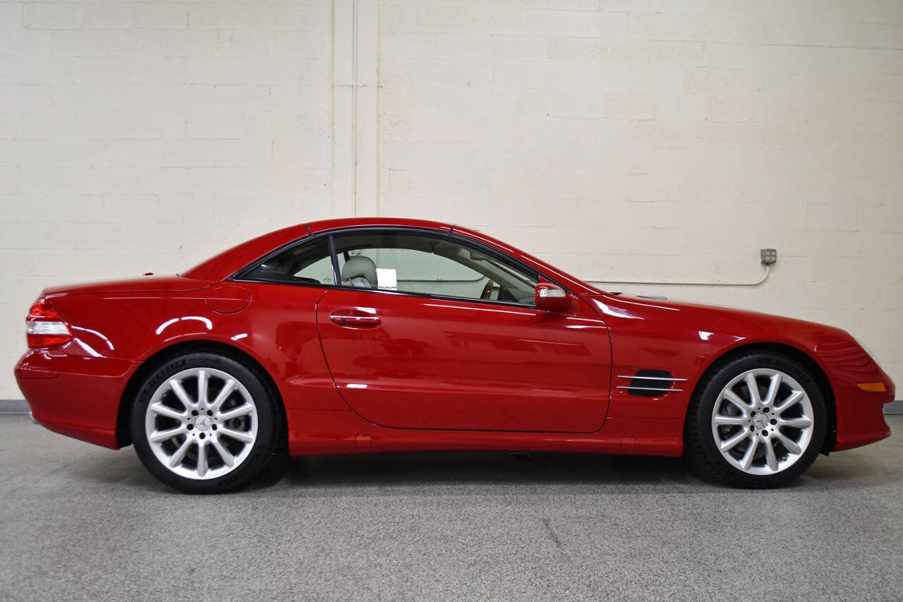 Used 2007 Mercedes-Benz SL 550 image 22