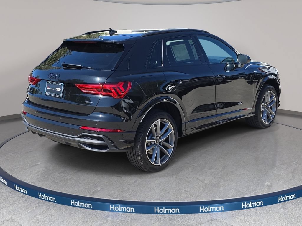 Certified 2025 Audi Q3 2.0T Premium w/ Convenience Package AWD/4WD image 5