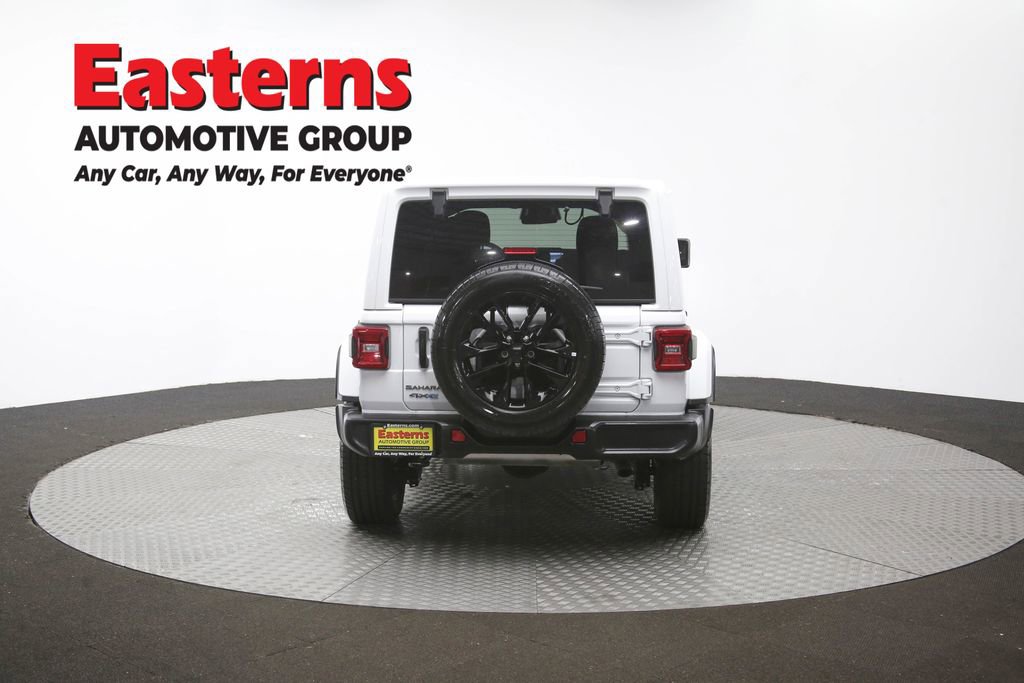 Used 2025 Jeep Wrangler Unlimited Sahara AWD/4WD image 33