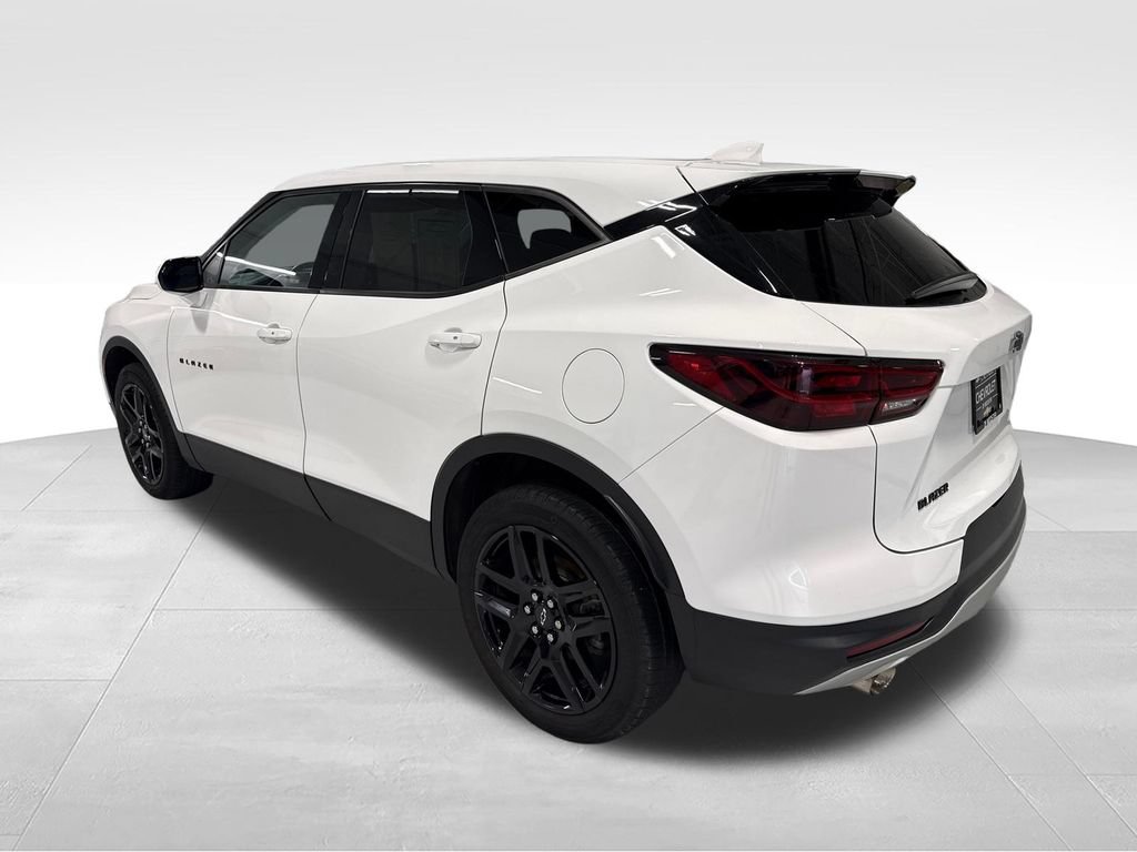 Used 2023 Chevrolet Blazer LT FWD image 46