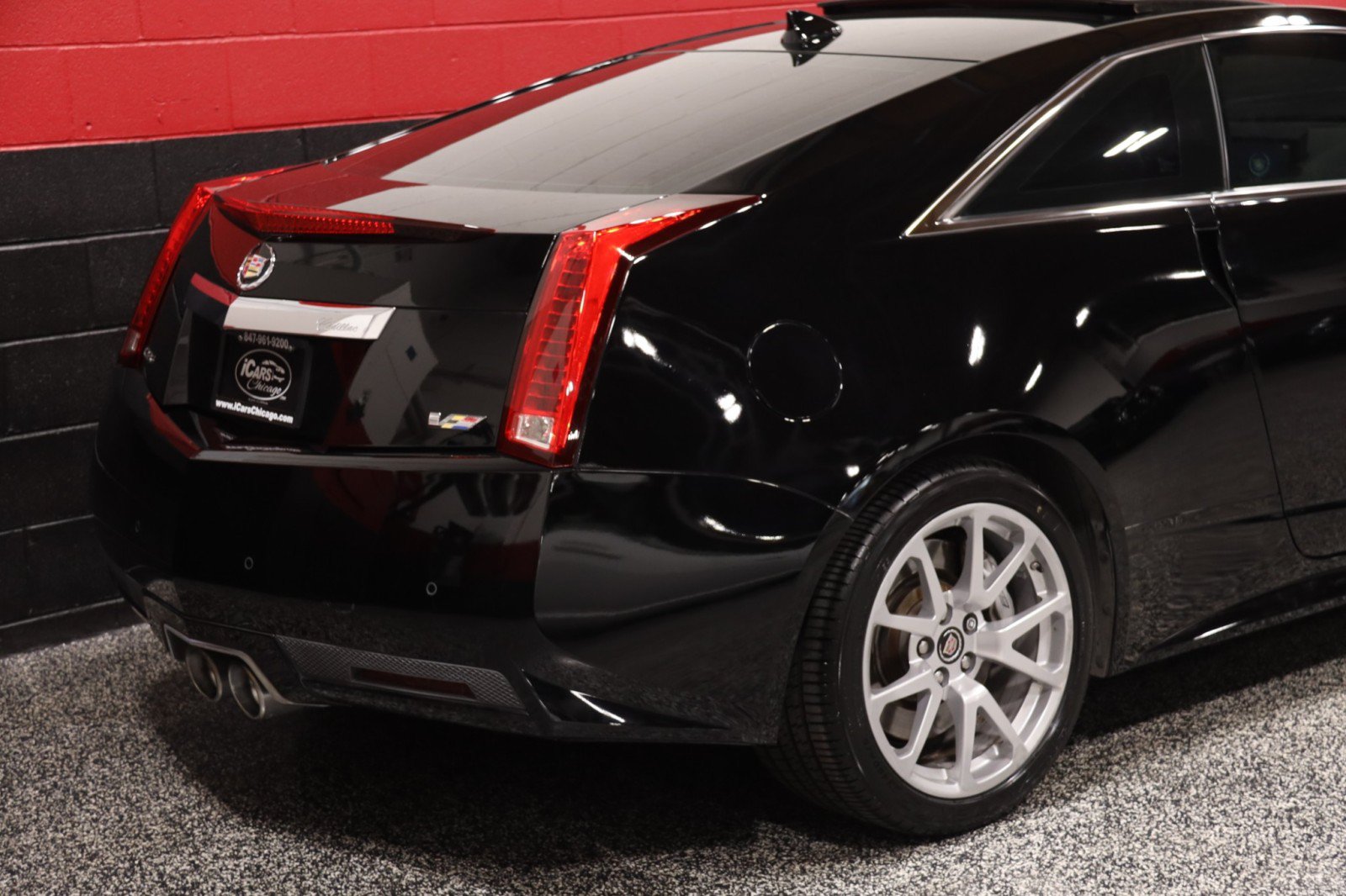 Used 2014 Cadillac CTS V w/ Wood Trim Package RWD image 9