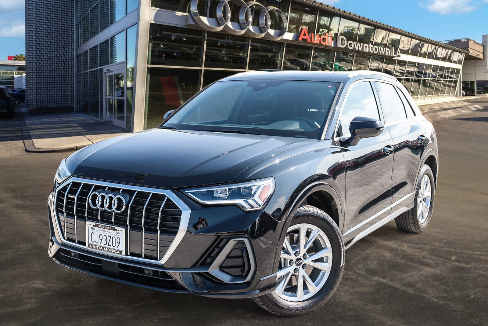 Used 2023 Audi Q3 2.0T Premium w/ Convenience Package