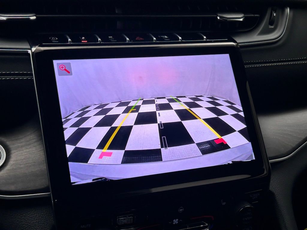 New 2025 Jeep Grand Cherokee Limited w/ Black Appearance Package image 28